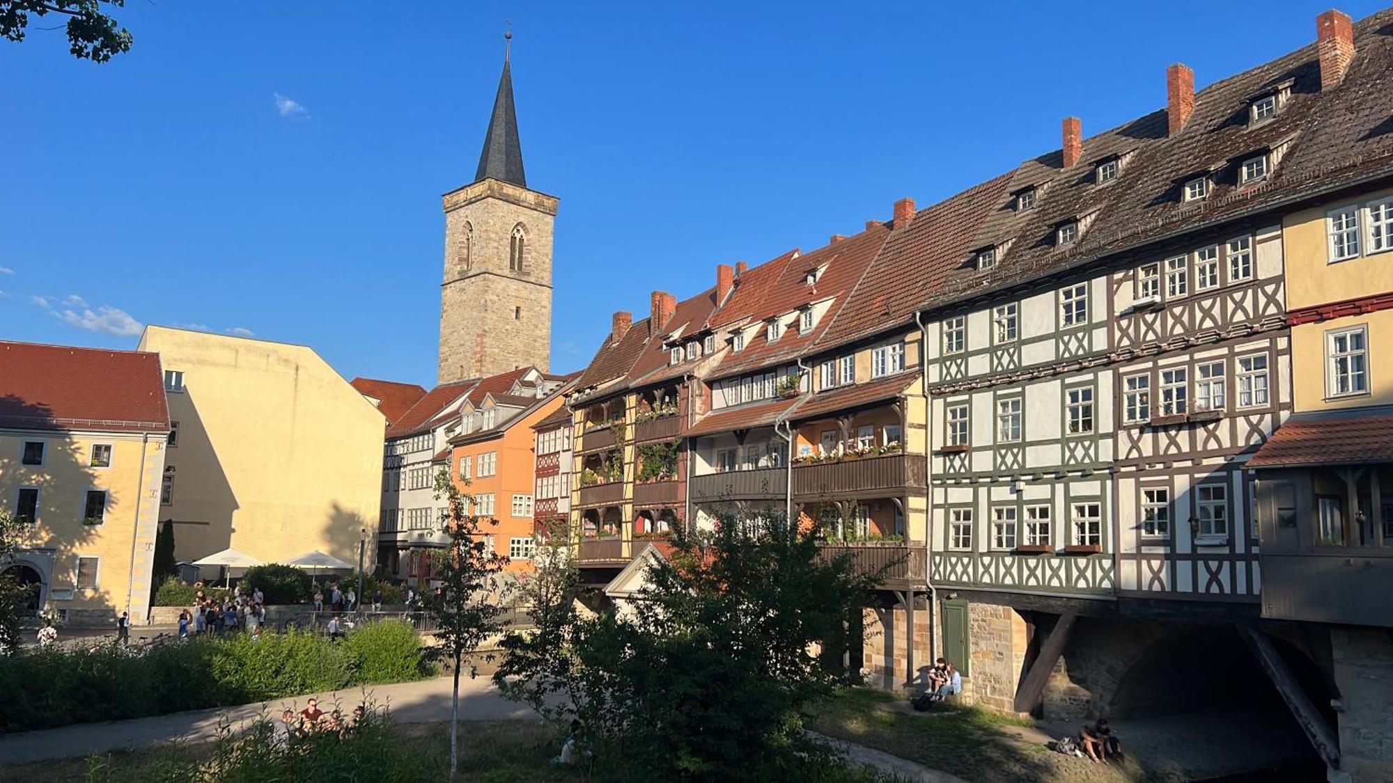 Ferienwohnung Schildblick Modernes Apartment Direkt In Der Altstadt Von Erfurt Nahe Der Kraemerbruecke - Beste Innenstadtlage ภายนอก รูปภาพ