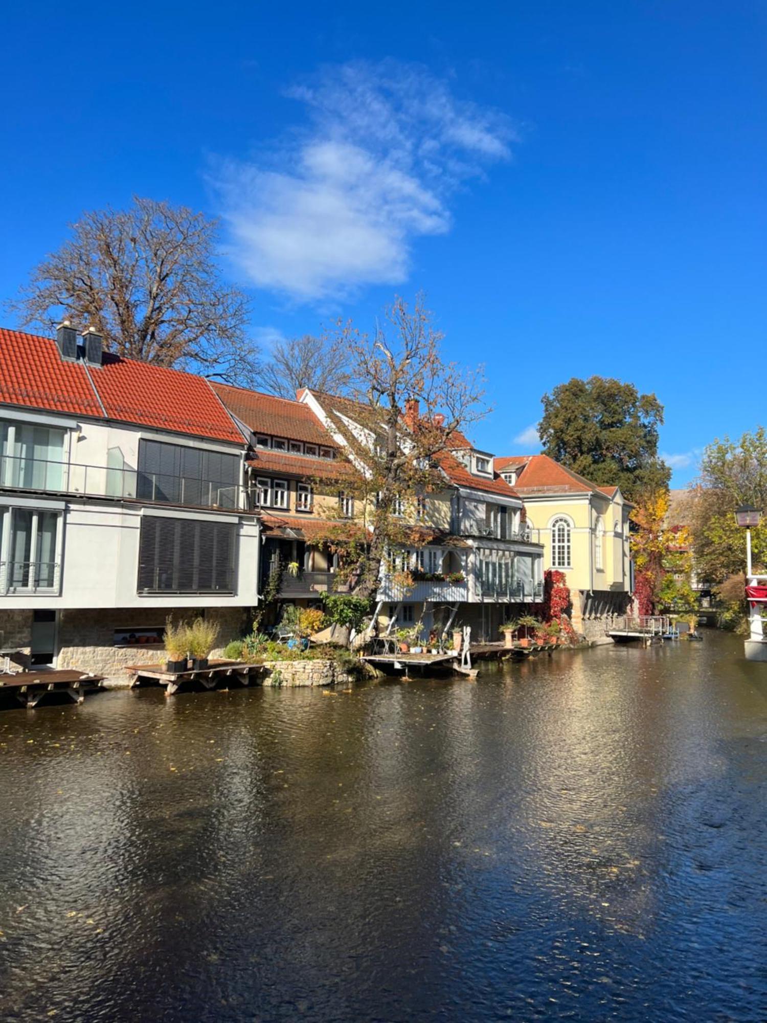 Ferienwohnung Schildblick Modernes Apartment Direkt In Der Altstadt Von Erfurt Nahe Der Kraemerbruecke - Beste Innenstadtlage ภายนอก รูปภาพ