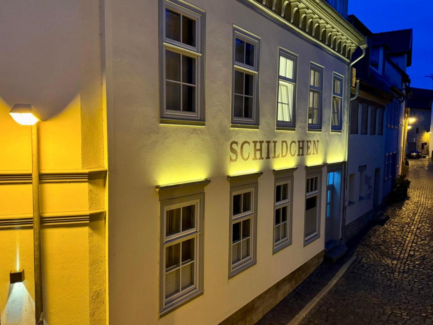Ferienwohnung Schildblick Modernes Apartment Direkt In Der Altstadt Von Erfurt Nahe Der Kraemerbruecke - Beste Innenstadtlage ภายนอก รูปภาพ